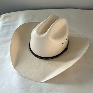 Justin Unisex Morgan straw cowboy hat. Size 7.5